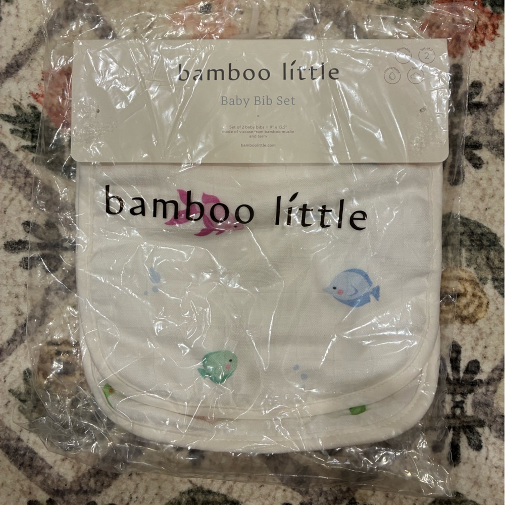 Bamboo Little Baby Bib Set with Colorful Animal Design